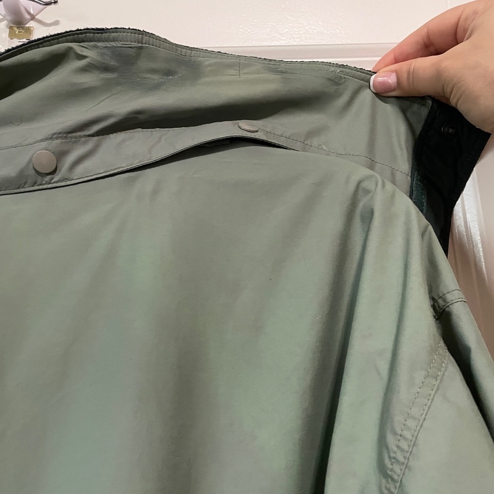 Patagonia Men's Green Jacket - Picture 11 of 12